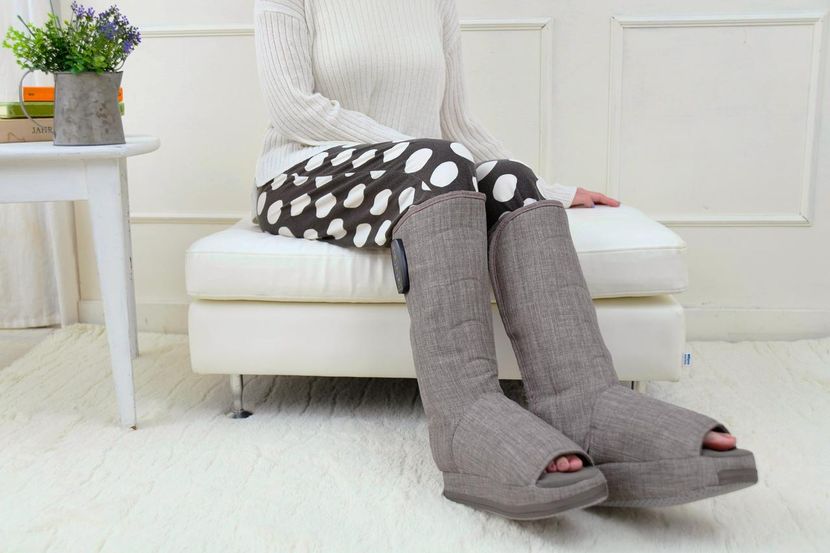 レビュー】まるで人の手……マッサージ屋レベルの「EMSストレッチブーツ