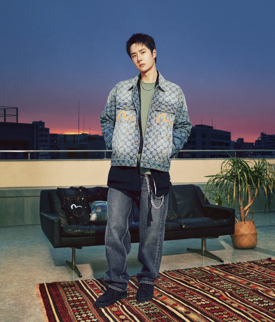 EVISU”グローバルアンバサダー ワン・イーボーを起用した2024FW