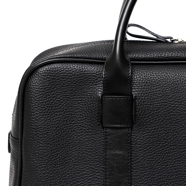 過去最高のオススメ度！高級感と味わいを両立させた新素材の本革レザー