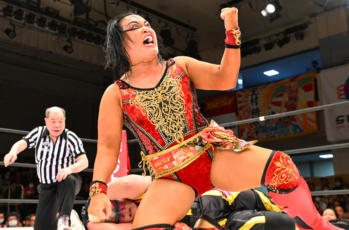 センダイガールズ】里村明衣子 引退試合でアジャコングに完勝「逃げ