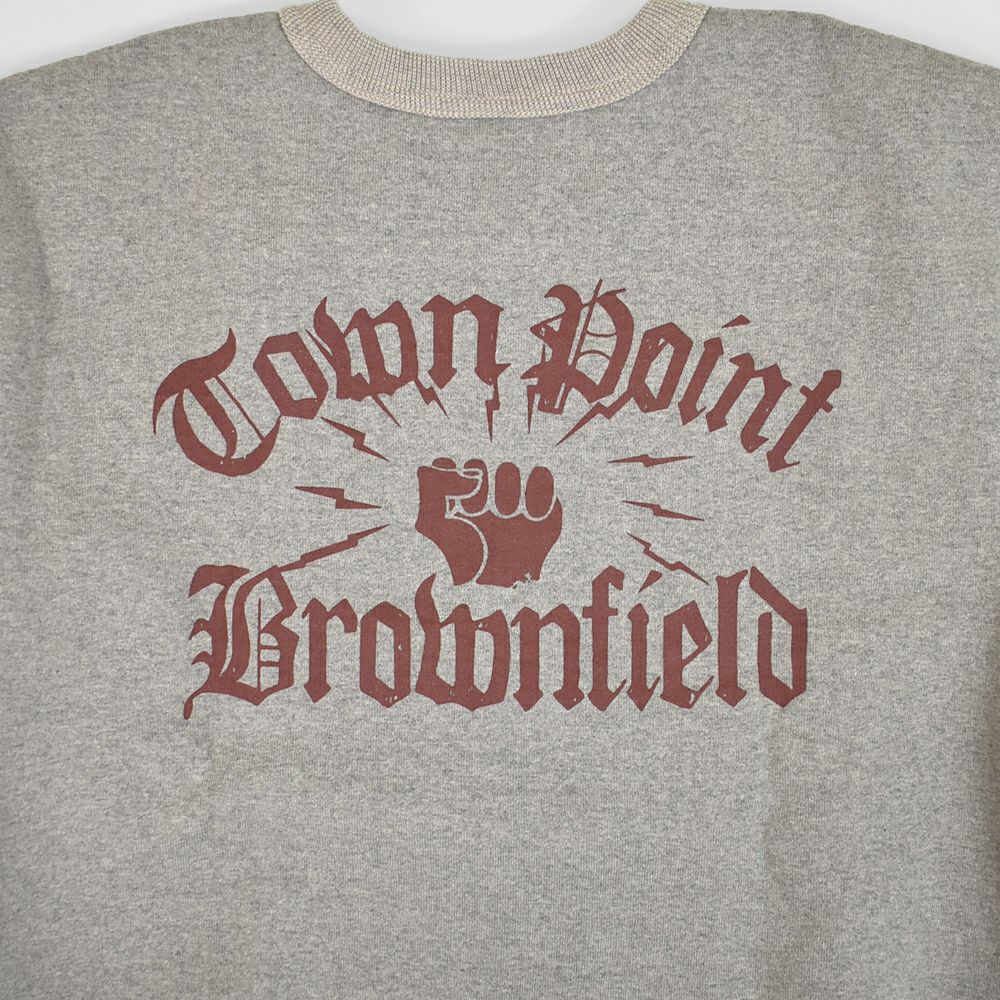 デラックスウエア (DELUXEWARE) TOWN POINT 長袖プリントトレーナー