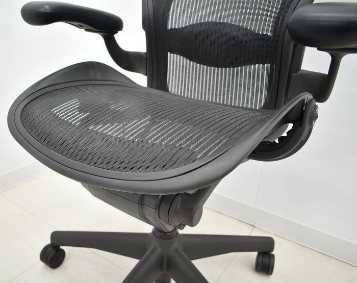 ハーマンミラー アーロンチェア Bサイズ スタンダード ランバー