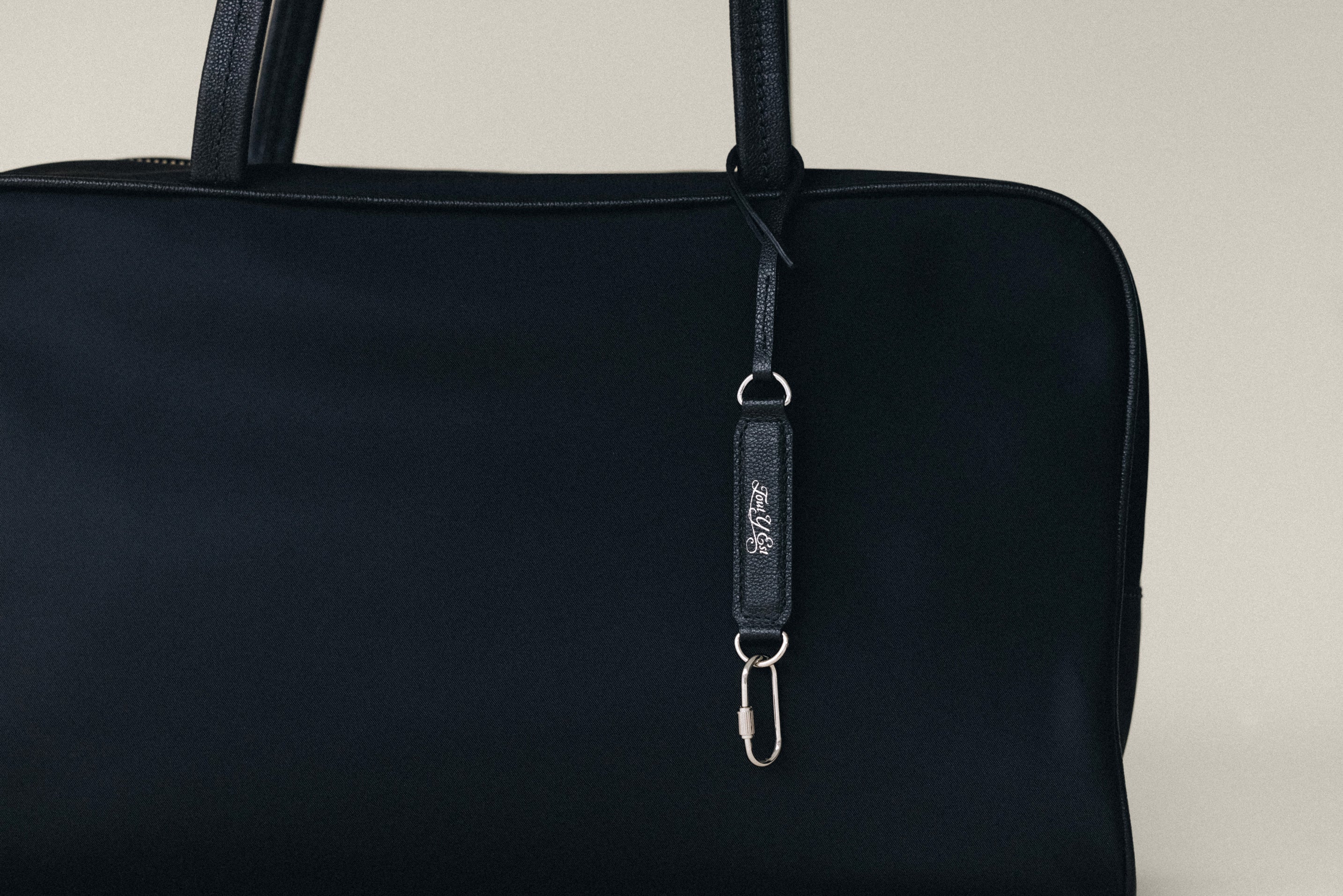 SAC LOQUET NYLON BLACK – TOUT Y EST JP