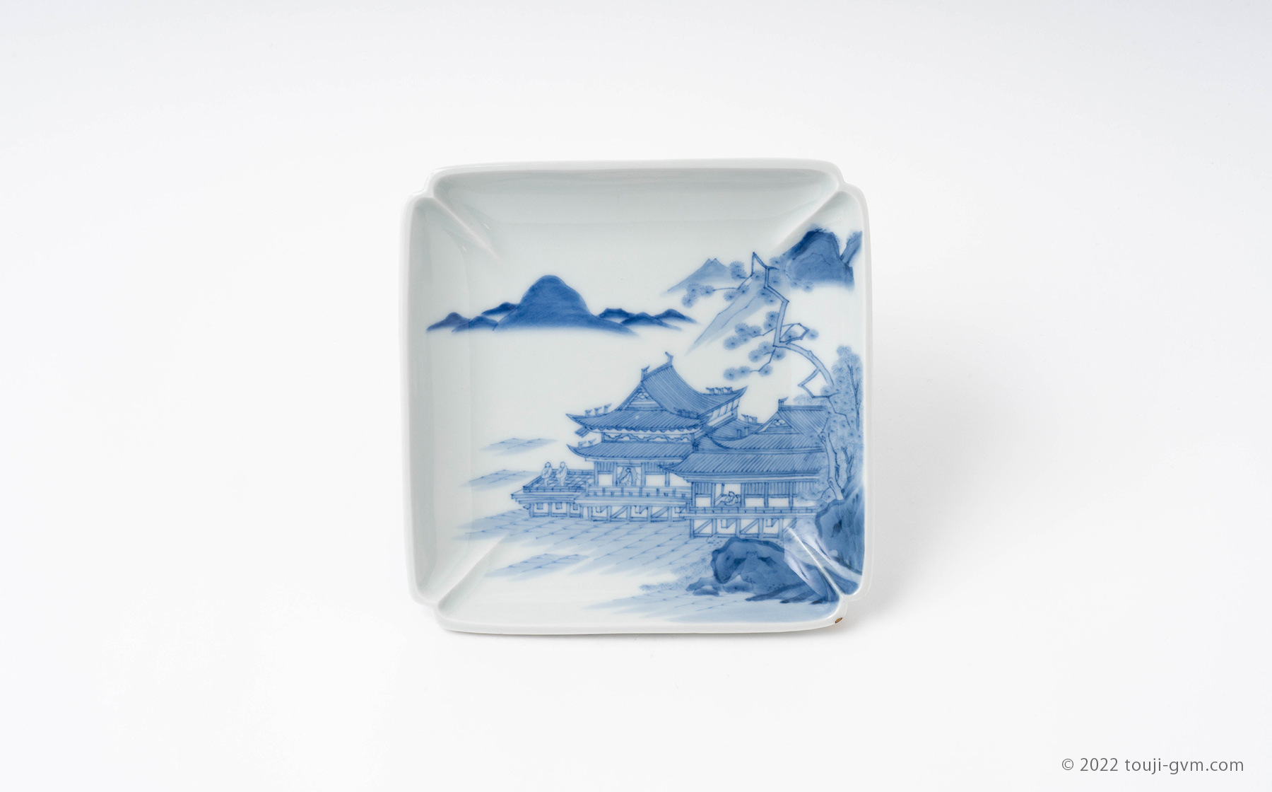 藍鍋島楼閣山水文方形皿 – Nabeshima Ware | 陶磁オンライン美術館ー