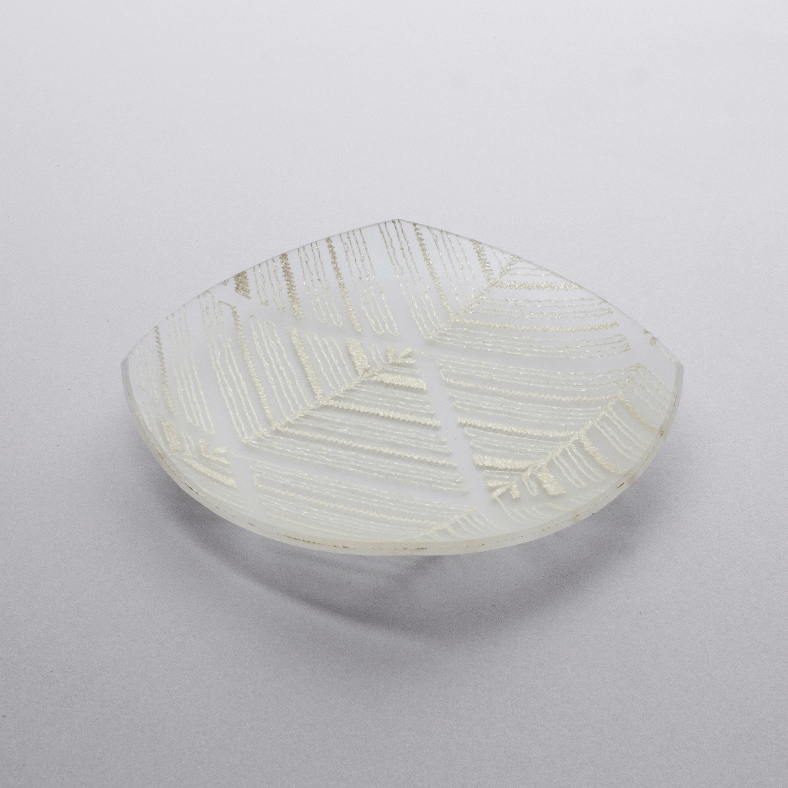 toumei×伊と幸 絹織物 まめざら 11cm