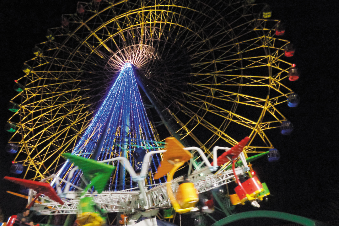 ライトアップされた大観覧車が人気の「ロマンチックしナイト2024」【12