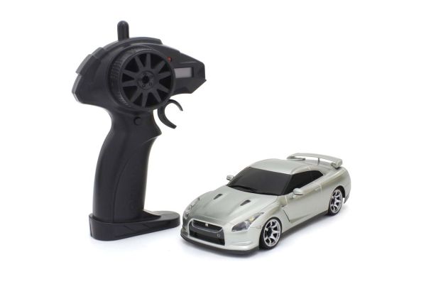 日本が誇るスーパーカー 京商EGG 日産GT-R R35 RCカー | 京商 | RC