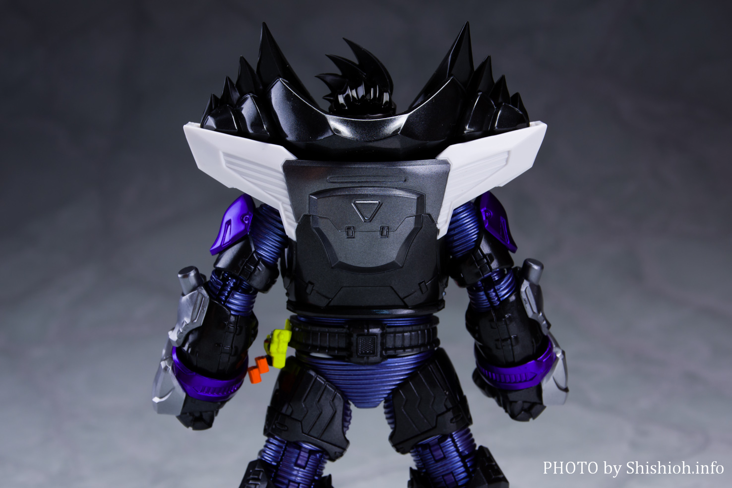 レビュー】S.H.Figuarts 仮面ライダーゲンム ゴッドマキシマムゲーマー