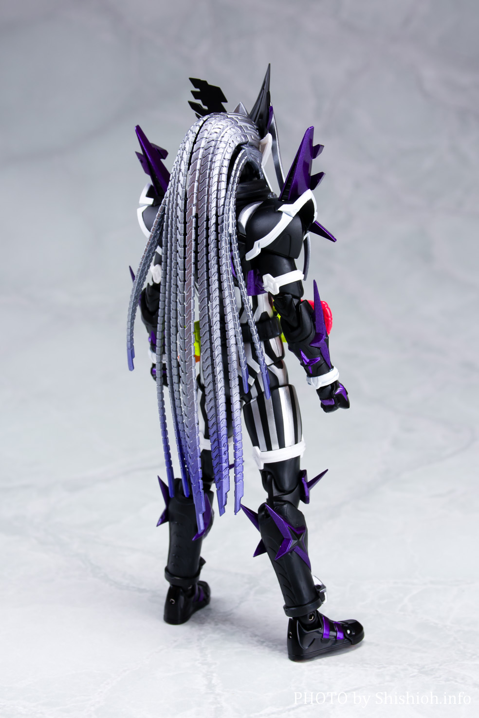 レビュー】S.H.Figuarts 仮面ライダーゲンム 無双ゲーマー