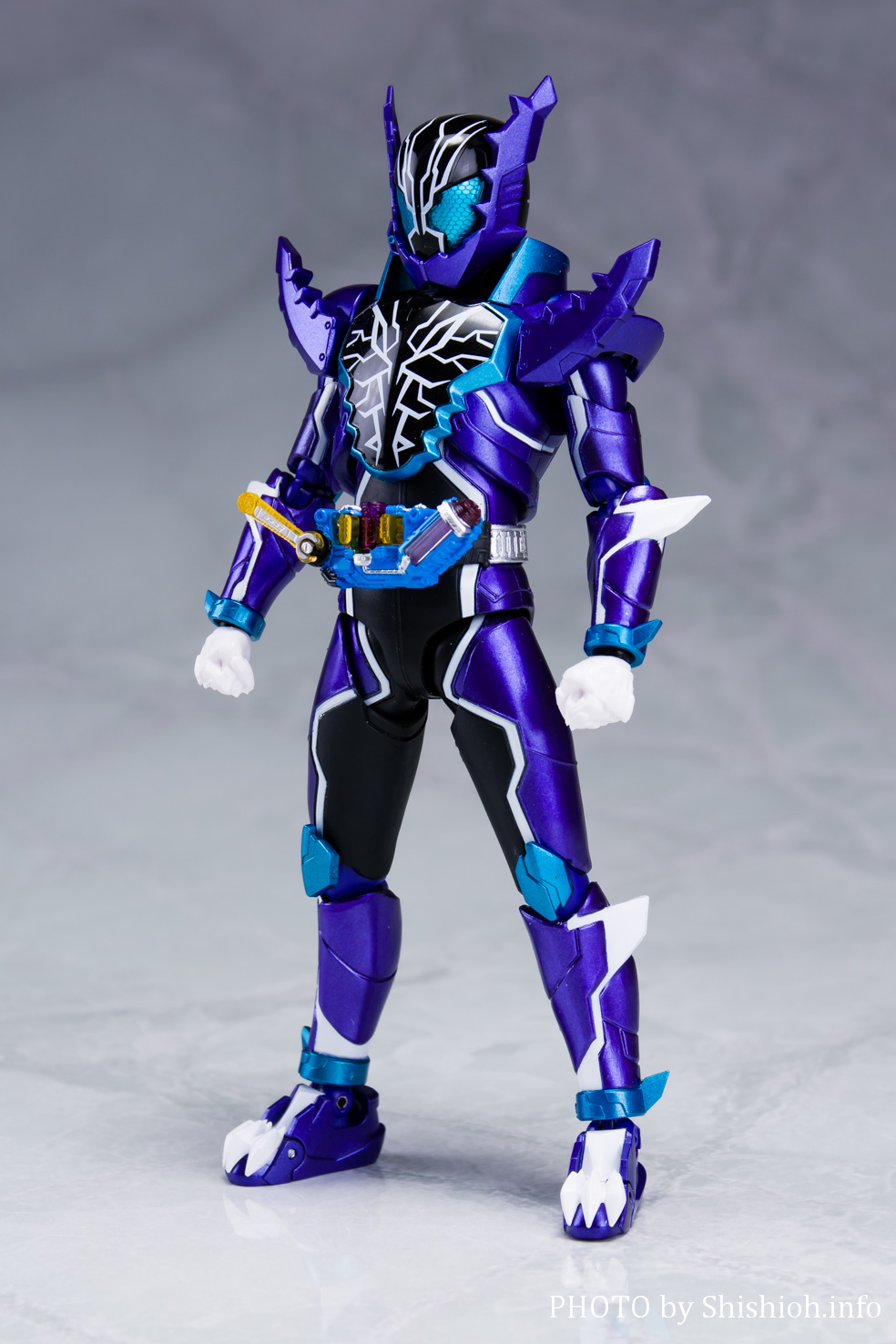 レビュー】S.H.Figuarts 仮面ライダーローグ