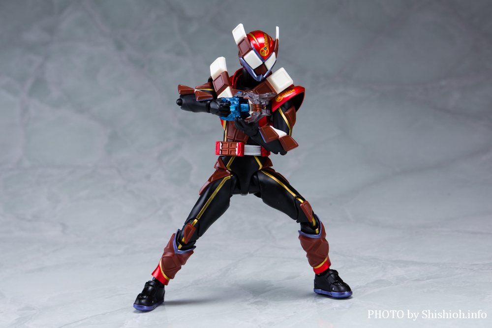 レビュー】S.H.Figuarts 仮面ライダーヴァレン チョコドンフォーム