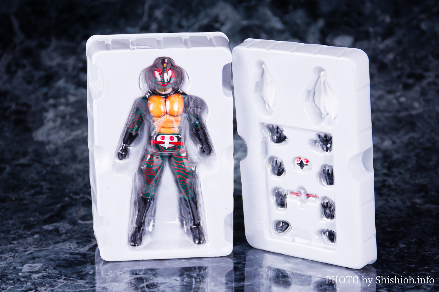 レビュー】 S.H.Figuarts（真骨彫製法）仮面ライダーアマゾン