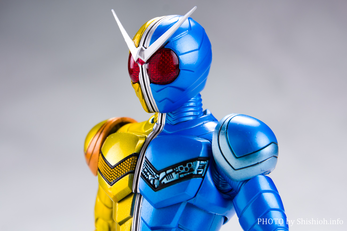 レビュー】 S.H.Figuarts（真骨彫製法） 仮面ライダーW ルナトリガー