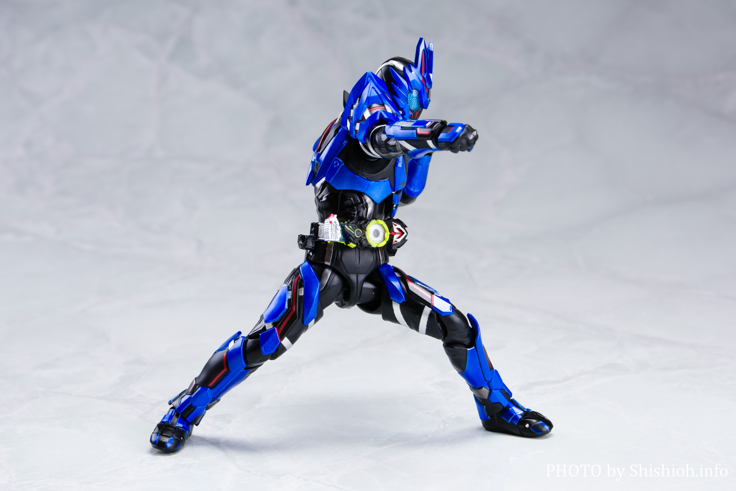 レビュー】S.H.Figuarts 仮面ライダーバルカン ローンウルフ