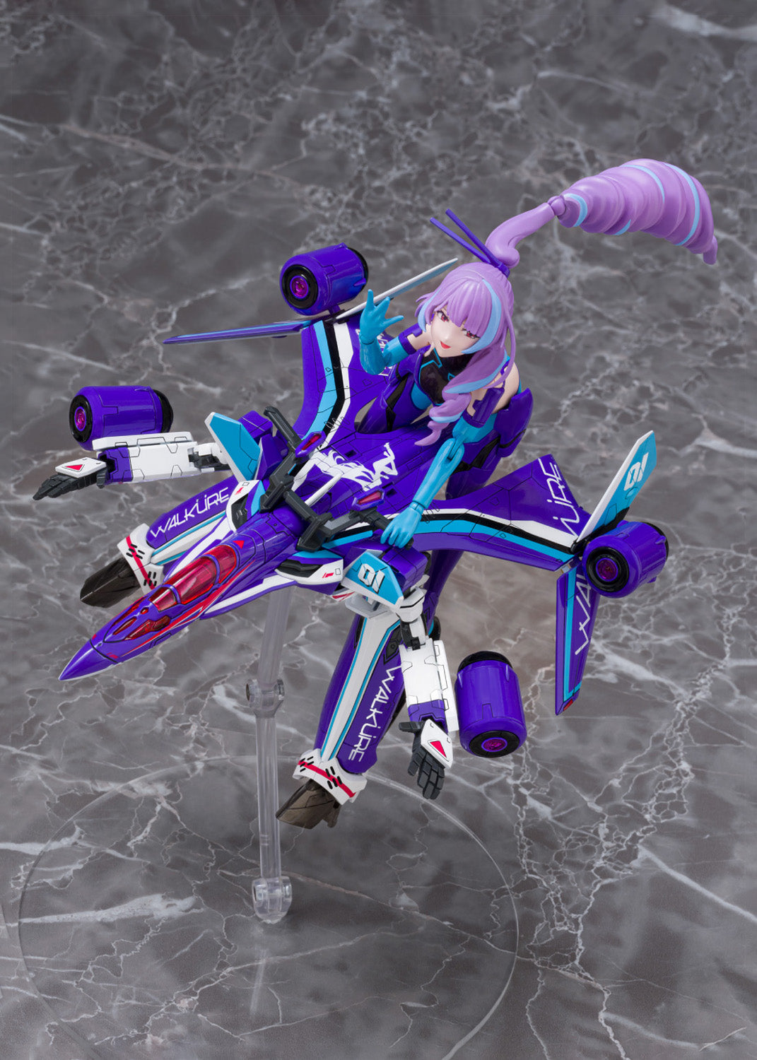 Aoshima V.F.G. No.MC-17 Macross Delta VF-31J Siegfried Mikumo
