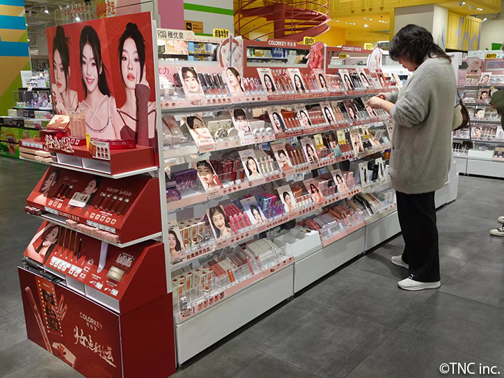 化粧品市場で台頭する中国ブランド／ライブコマースやニーズに合った