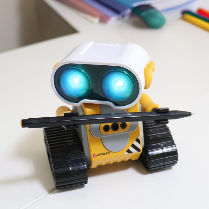 楽天市場】未来ロボット「トモダチくん」MR-T01 / 手の動きに反応する