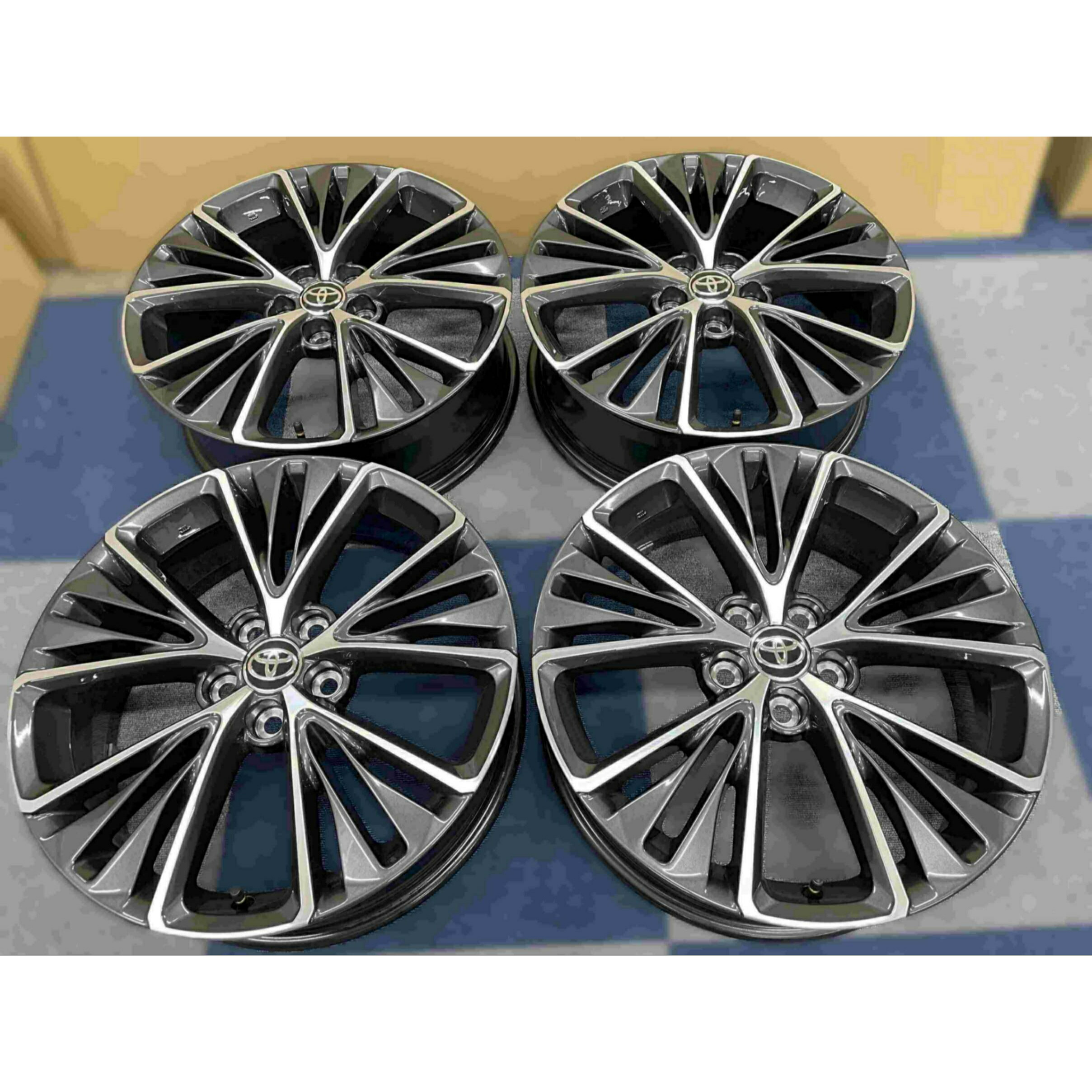 楽天市場】【新車外し品 中古】トヨタ 60系 プリウス 純正ホイール 4本