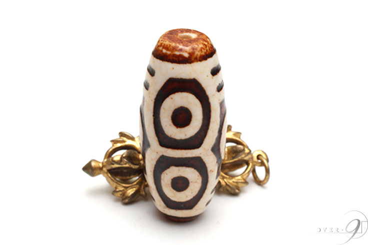 637天珠 上肯天珠 湾月 四線天珠 dzibeads！ 上肯製天珠・七眼天珠