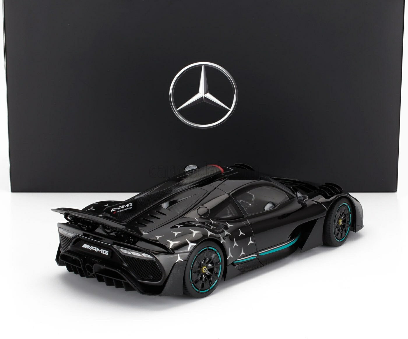 楽天市場】ミニカー 1/18 メルセデス ベンツ ONE AMG NZG 1/18