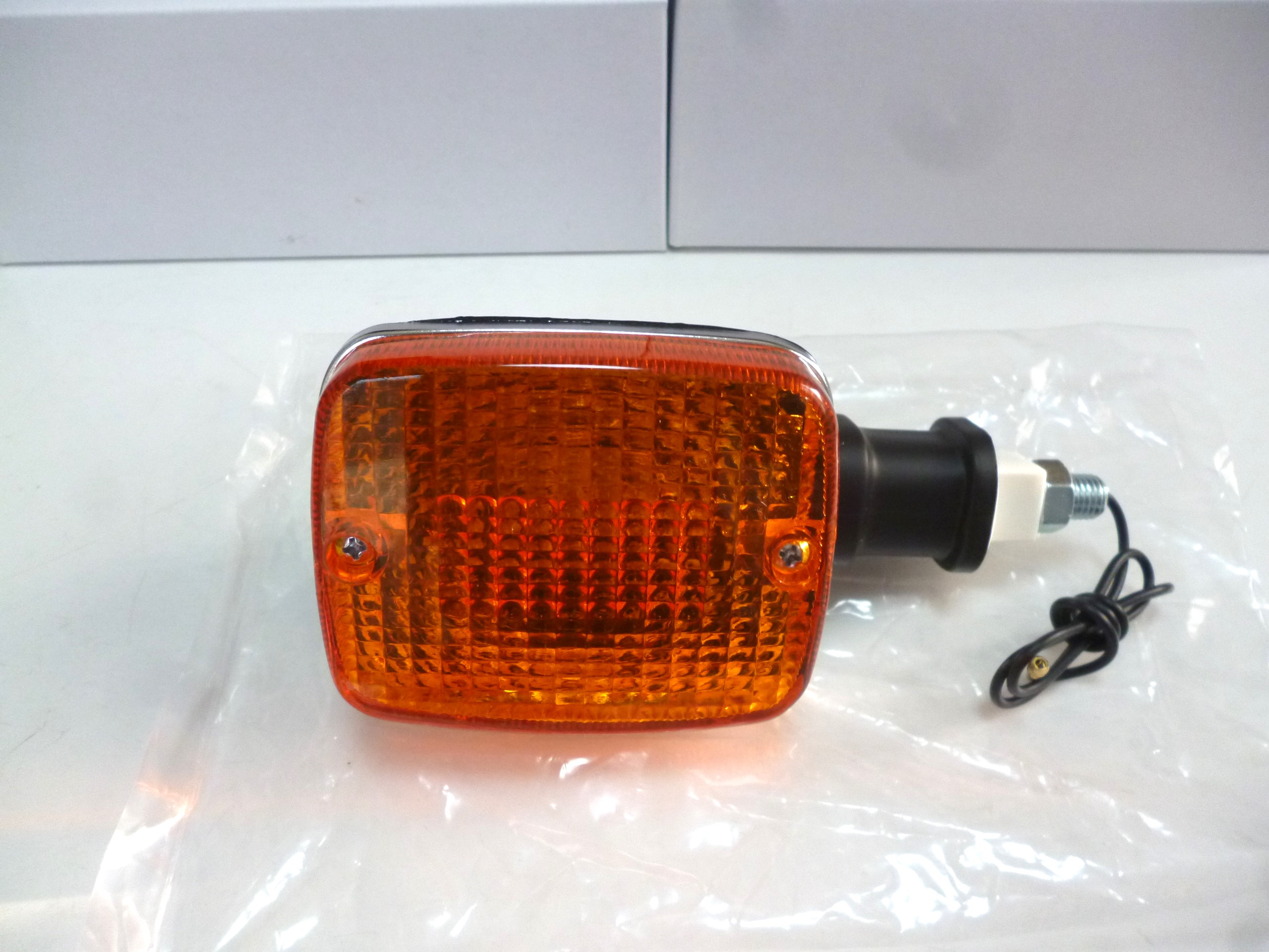 楽天市場】☆SUZUKI 純正type ウィンカー！【1個】＊GSX1100S 刀