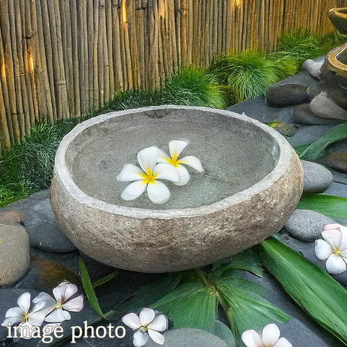 楽天市場】自然石の水鉢 大型サイズ（53×46×15.5cm 31.5kg No.26