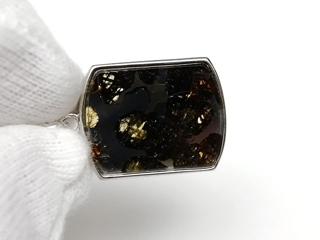 楽天市場】ケニア産 パラサイト セリコ隕石 ペンダントトップ 24×17mm