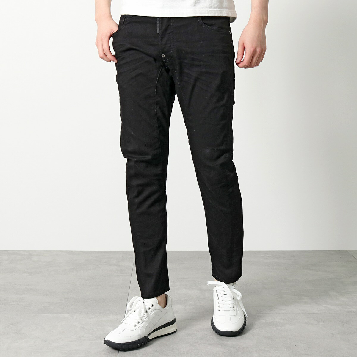 DSQUARED2 ブラックデニム BLACK BULL 50 DSQUARED2（ディースクエアー