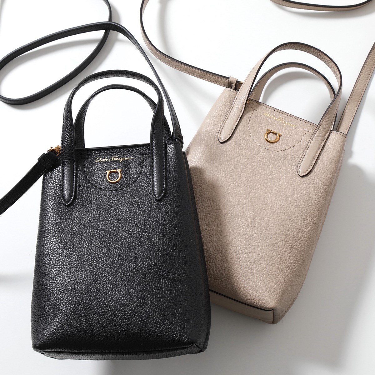 楽天市場】FERRAGAMO フェラガモ ショルダーバッグ 21 2964 GANCINI