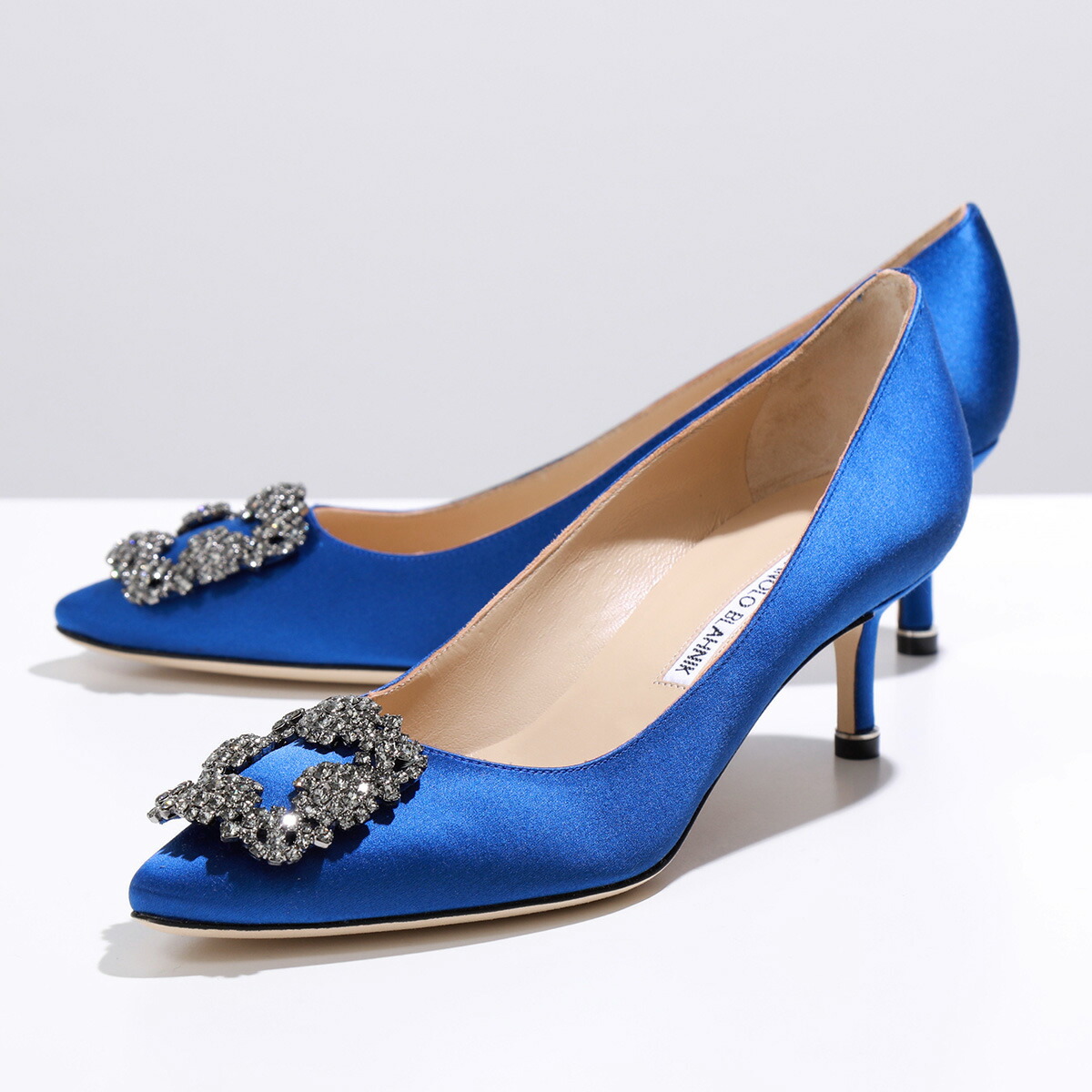 MANOLO BLAHNIK 38 ハイヒール サンダル　マノロブラニク マノロ ブラニク“東ローマ帝国”着想シューズ、クリスタルフリンジ輝く