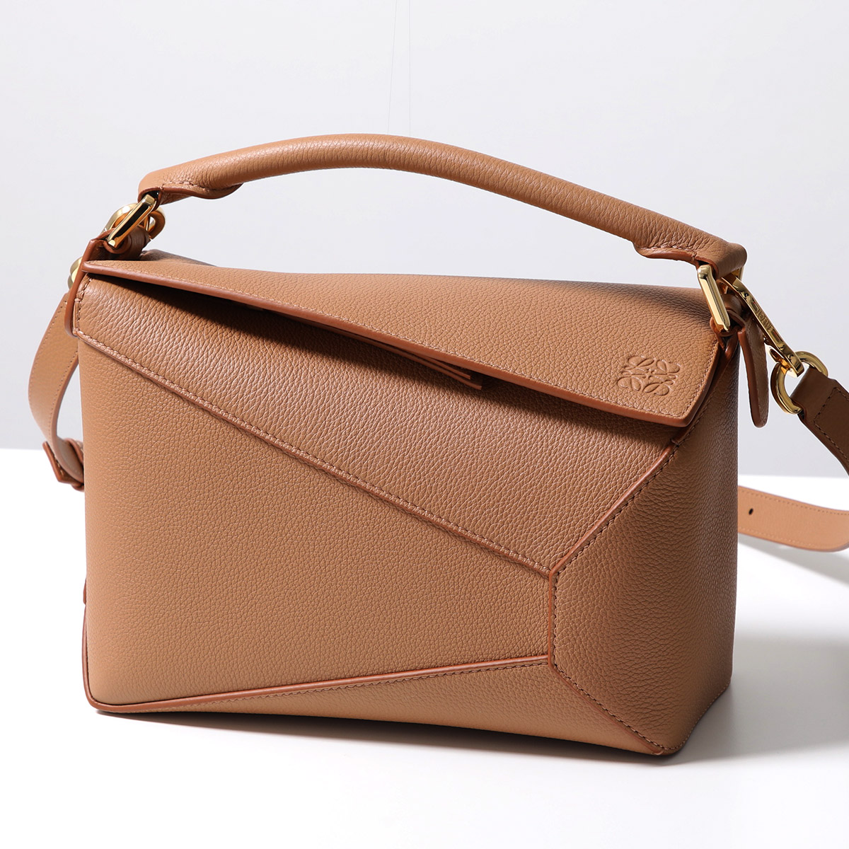 楽天市場】LOEWE ロエベ ショルダーバッグ PUZZLE EDGE SMALL パズル