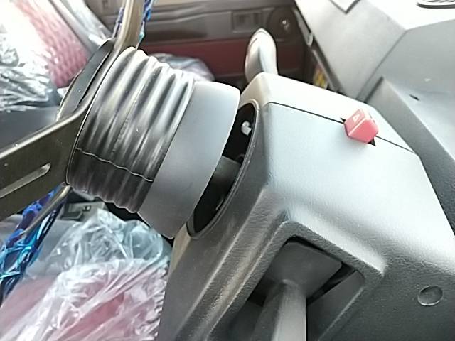 楽天市場】ステアリングボス【UK社外製】 ナルディNARDI/モモMOMO 36