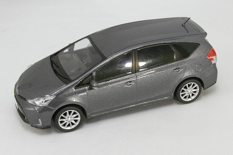 楽天市場】トヨタ特注 1/30 新型 トヨタ プリウス α グレーメタリック