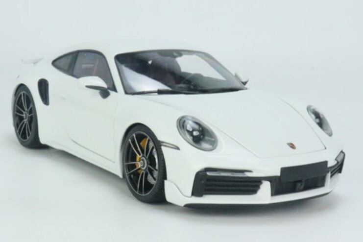 楽天市場】ミニチャンプス 1/18 ポルシェ 911 992 ターボ S ホワイト