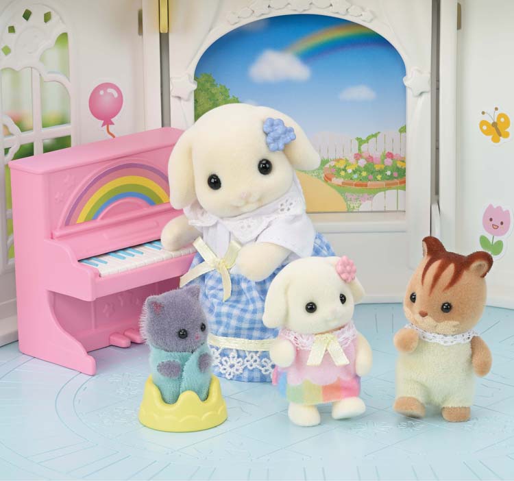 楽天市場】シルバニアファミリー みんなのおひさまほいくえん S-68