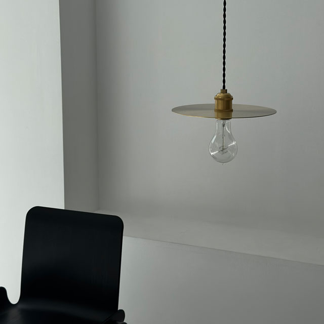 楽天市場】真鍮 フラットシェード ペンダントライト 25cm 口金E26【ART