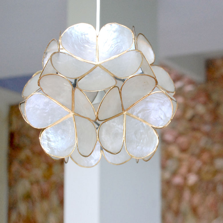 楽天市場】カピスシェルのフラワーモチーフ ペンダントライト LED対応