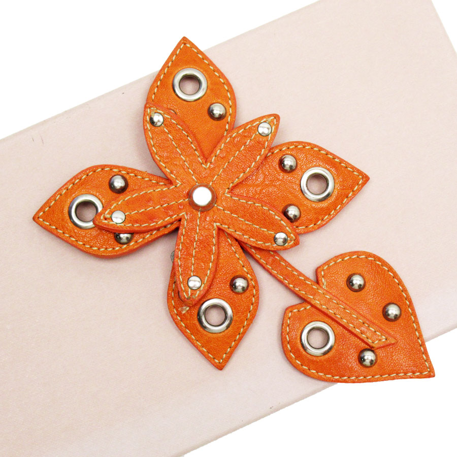 楽天市場】ミュウミュウ MIUMIU ブローチ レザー ブラウン系