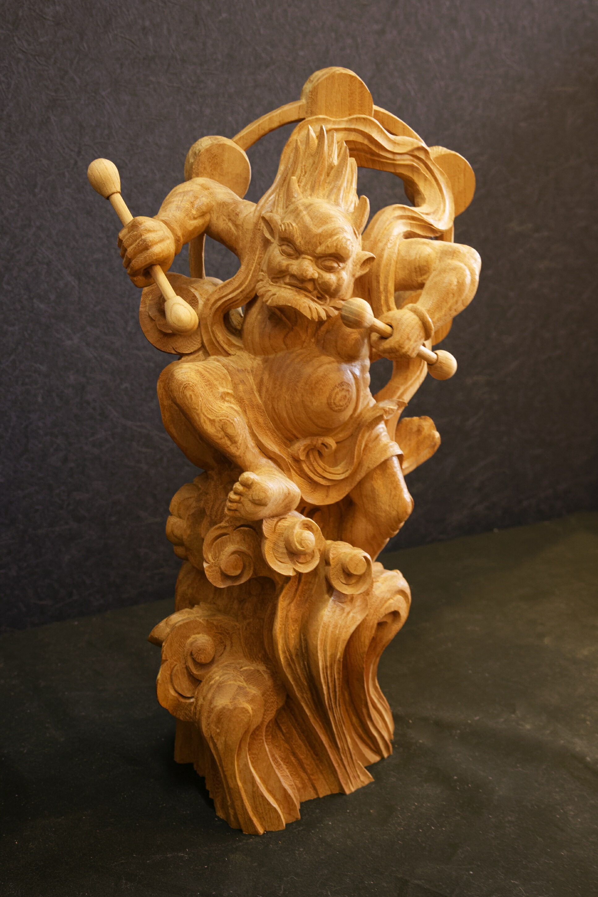 楽天市場】風神雷神 彫刻 〜欅を使用した彫刻になります。〜 : 木美堂