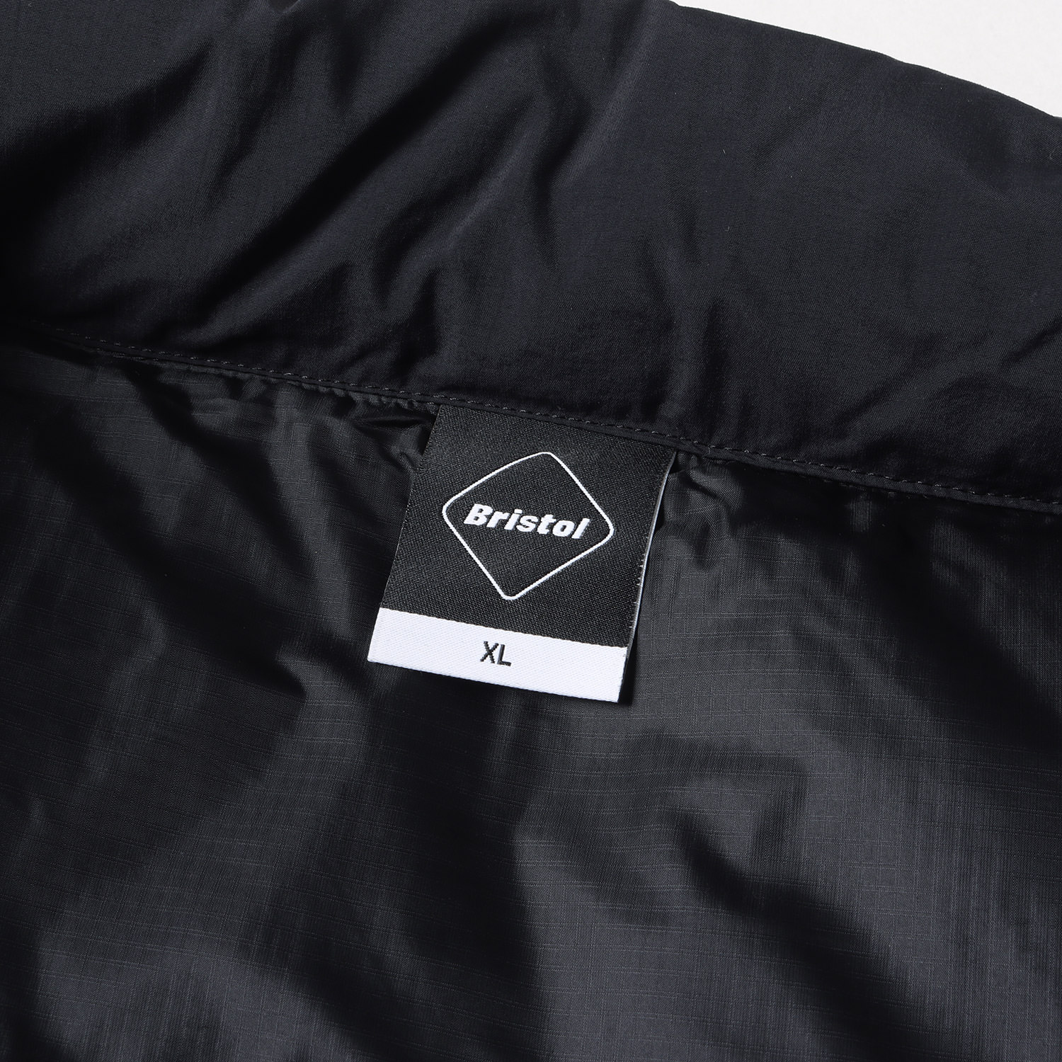 楽天市場】F.C.Real Bristol エフシーレアルブリストル ダウン ベスト