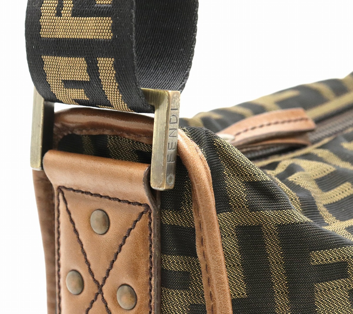 楽天市場】【バッグ】FENDI フェンディ ズッカ柄 ショルダーバッグ
