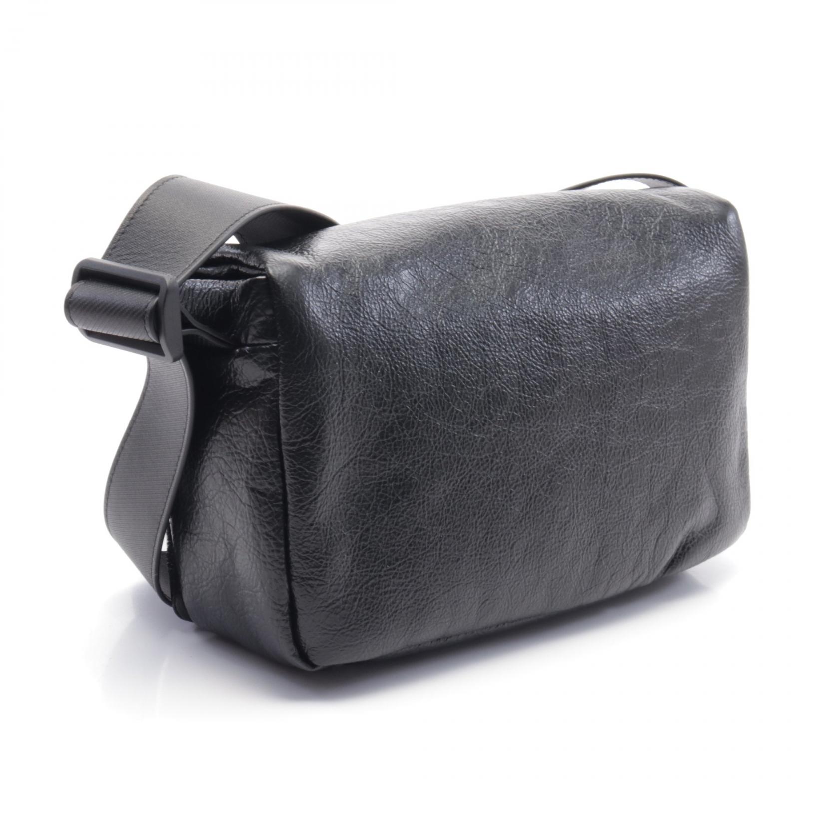 楽天市場】バレンシアガ BALENCIAGA MONACO フラップ メッセンジャー S