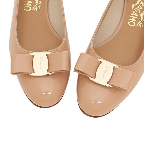 楽天市場】フェラガモ パンプス ヴァラ ベージュ レディース Salvatore