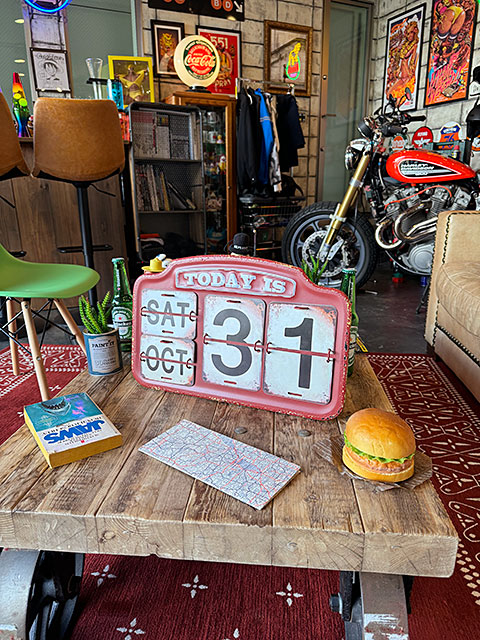 楽天市場】ヴィンテージメタルサイン 万年カレンダー （レッド） 看板