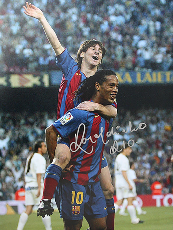 楽天市場】ロナウジーニョ 直筆サインフォト バルセロナ 2005 セレブ