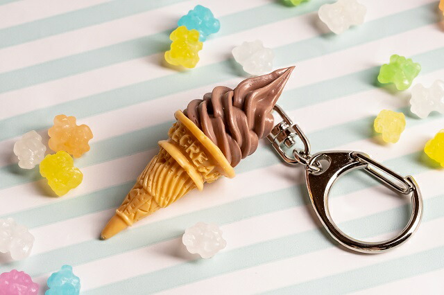 楽天市場】キーホルダー ソフトクリーム チョコ アイス 食品サンプル