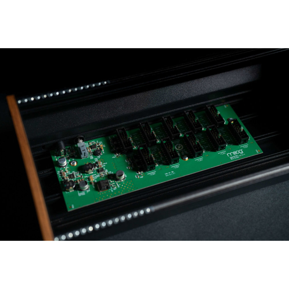 楽天市場】moog 60HP Powered Eurorack Case ユーロラックケース