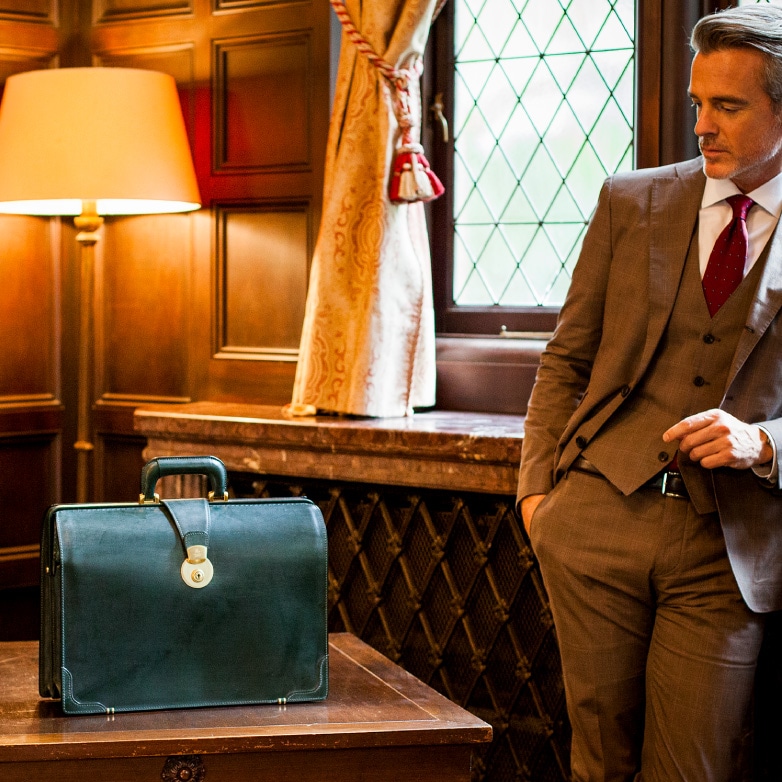 楽天市場】【ココマイスター】ブライドル・ダレスバッグ メンズ 革