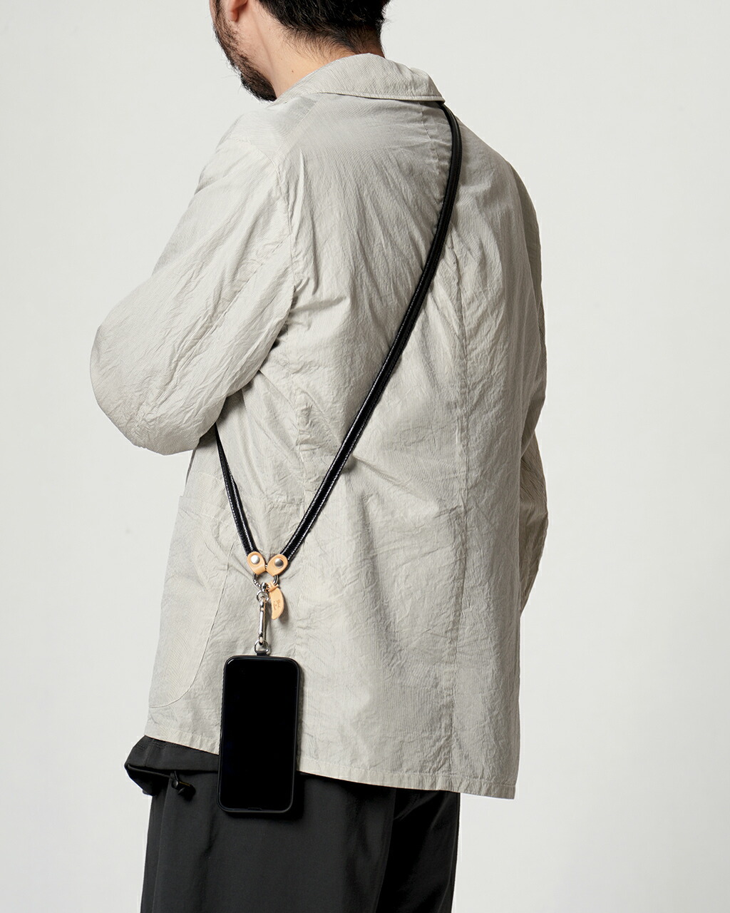 楽天市場】イルビゾンテ IL BISONTE レザー スマートフォンストラップ