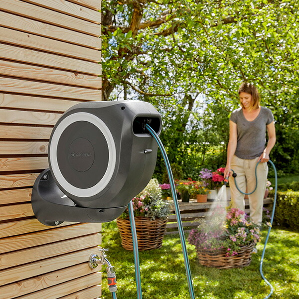 楽天市場】壁掛用 自動巻取り ホースボックス RollUp 970472801